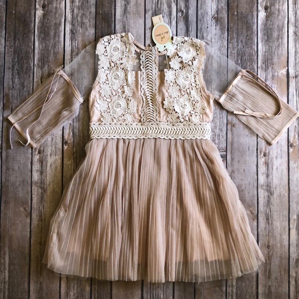 BRAND NEW Doe a dear embroidered tulle dress